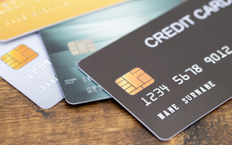 Thanh toán thông qua thẻ tín dụng hoặc thẻ ghi nợ